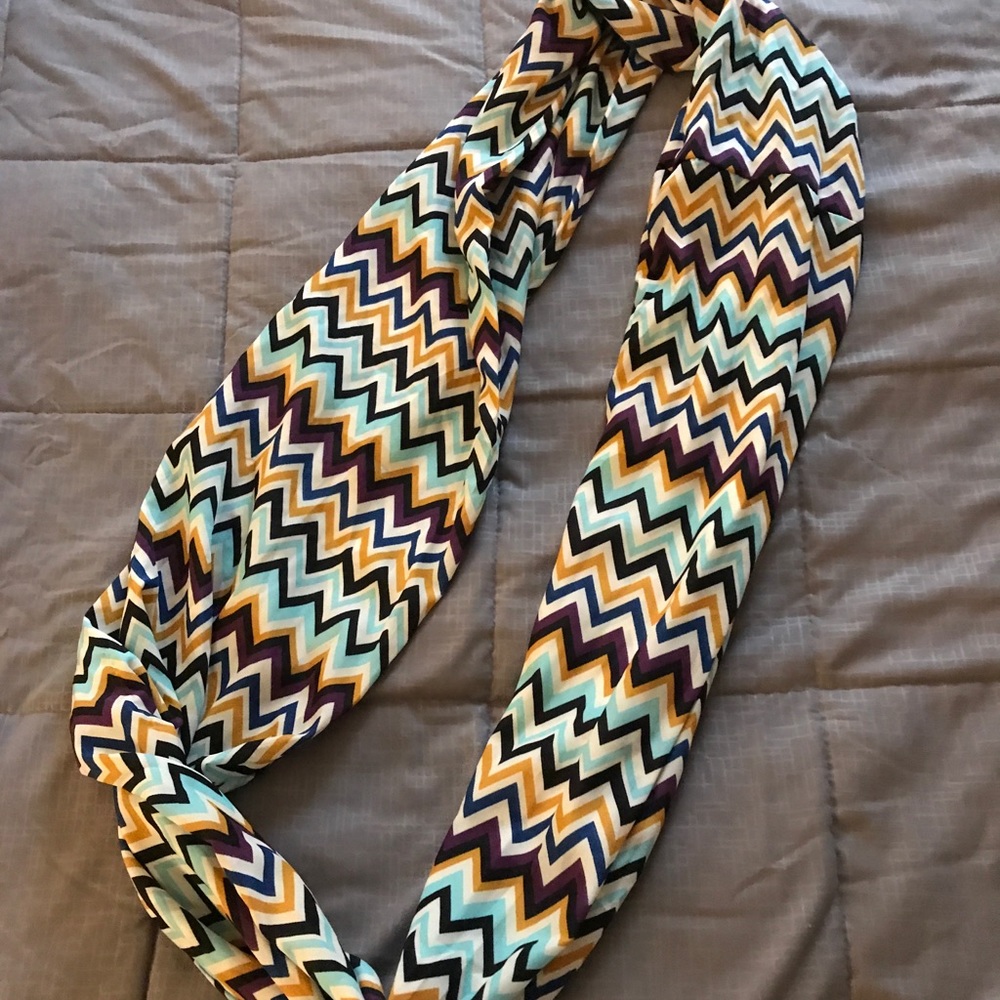 Infinity scarf